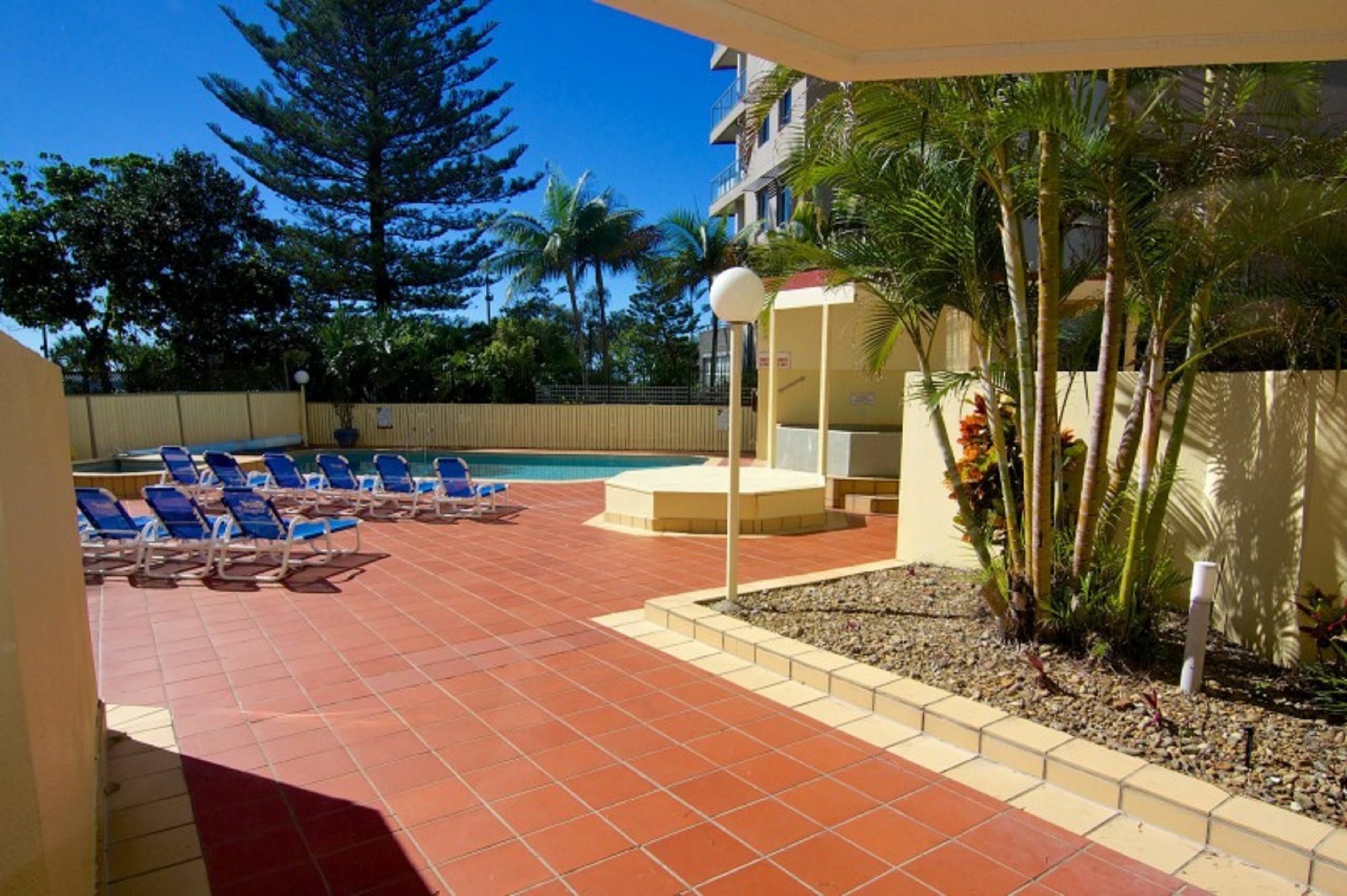Surf Regency Aparthotel Χρυσή Ακτή Εξωτερικό φωτογραφία